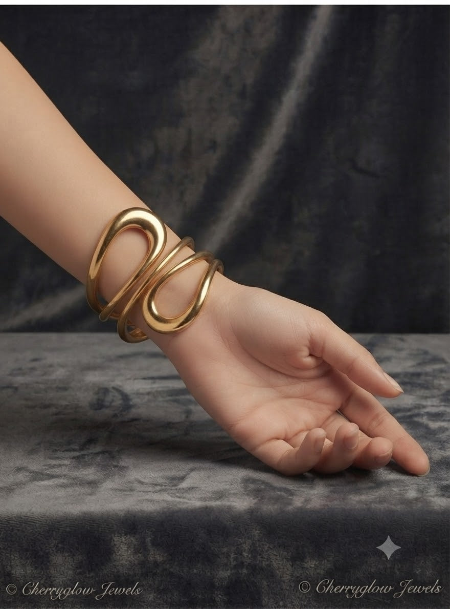 Cherryglow Sculptural Gold Serpent Cuff