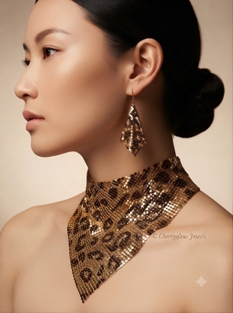 Cherryglow Wild Catwalk Gold Mesh Set